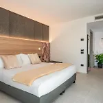 Hotel Hub 3*