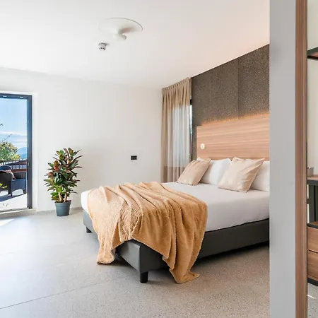 Hub Hotel 3*