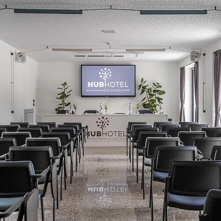 Hub Hotel 3*
