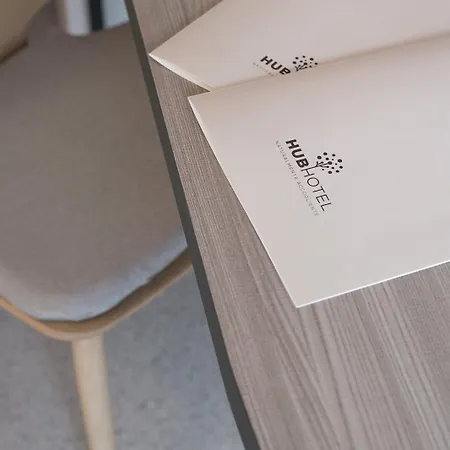 Hub فندق 3*