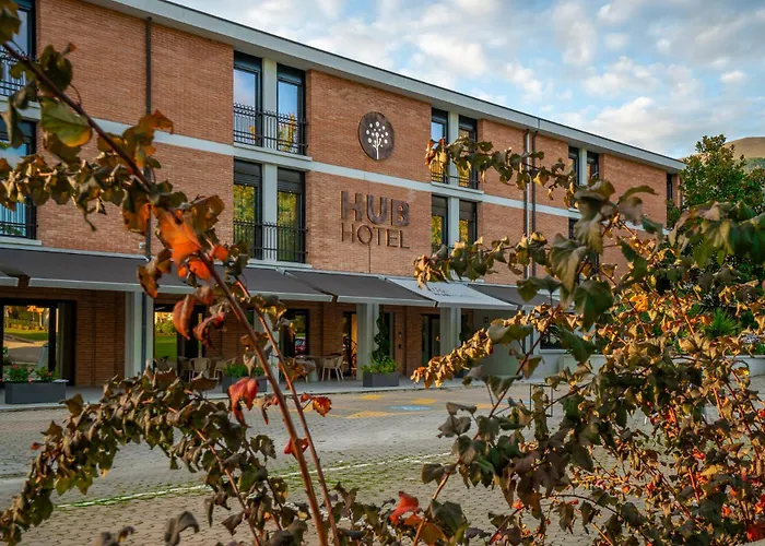 Hub Hotel 3*